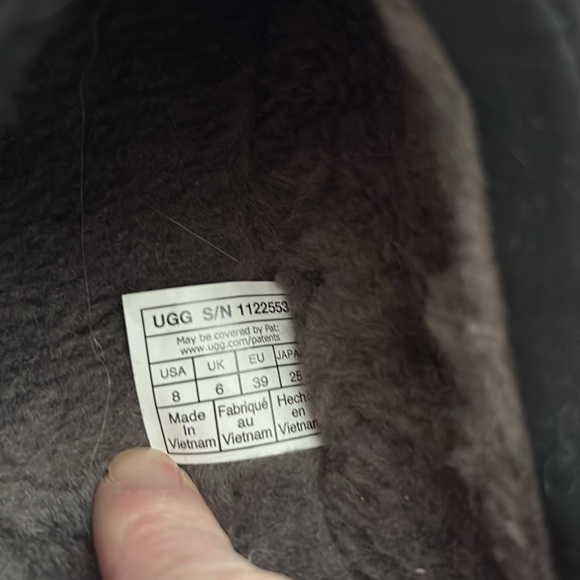 Ugg slippers - Picture 4 of 5